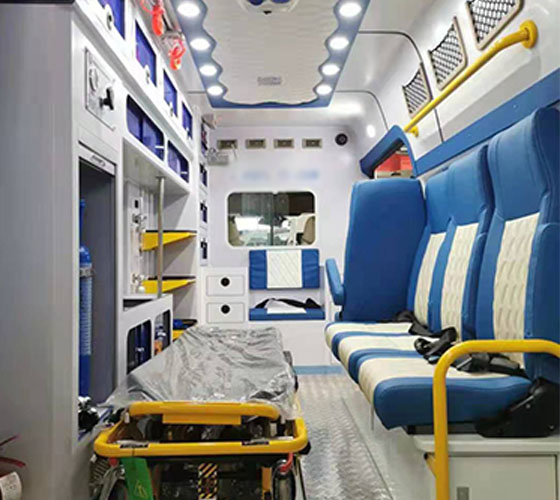 伊兰县车辆内部展示